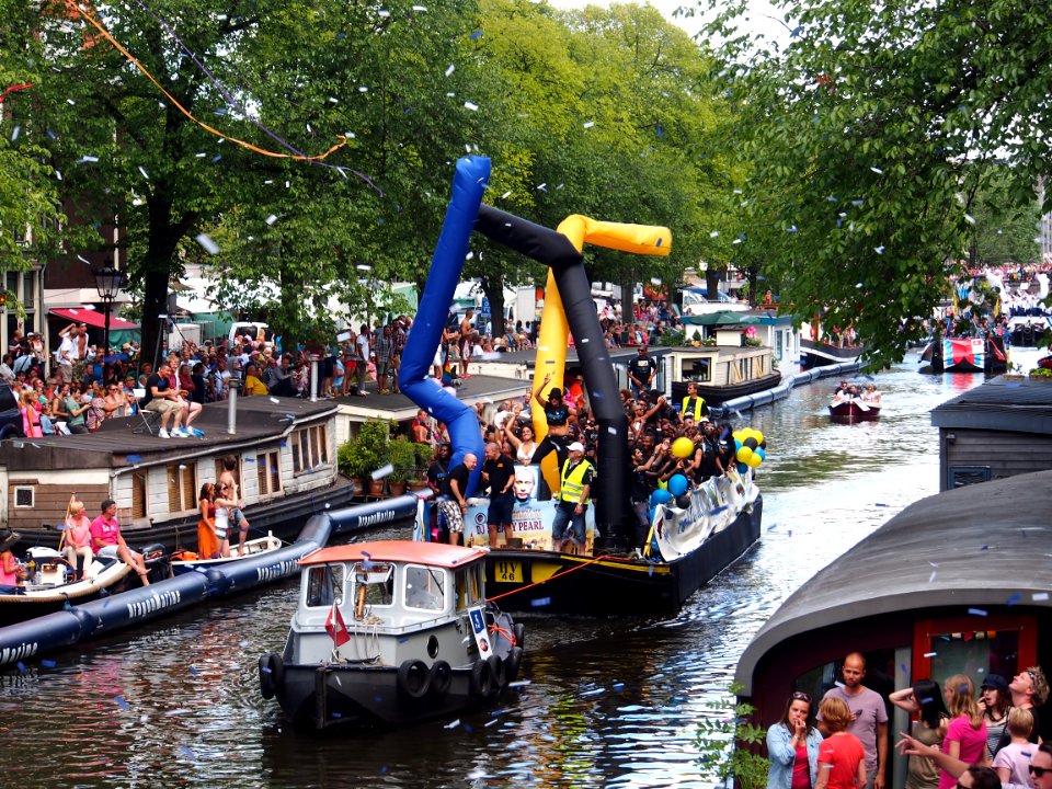 Amsterdam Gay Pride 2013 boat no5 pic1