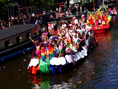Amsterdam Gay Pride 2013 boat no34 pic4