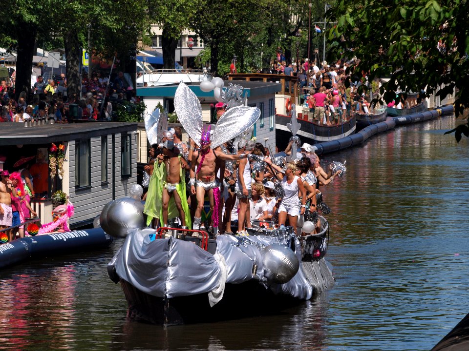 Amsterdam Gay Pride 2013 boat no7 pic2