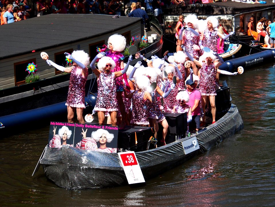 Amsterdam Gay Pride 2013 boat no38 Dolly Dellefleur & Friends pic4