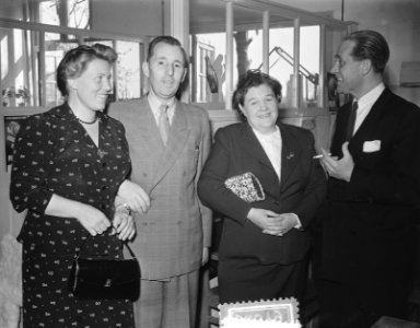 Amsterdam bezoek Australische Ambassadeur Alfr. F. Stirling o.a. Asser Gesink Ci, Bestanddeelnr 905-6879