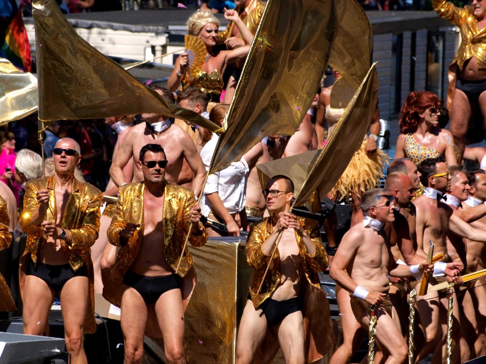 Amsterdam Gay Pride 2013 boat no44 UpstreamA,sterdam pic6