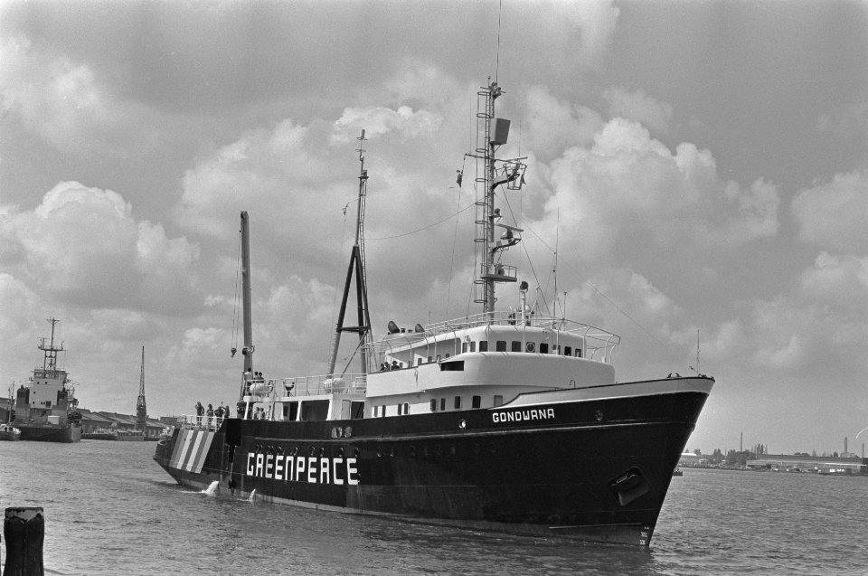 Amsterdam, vertrek nieuw Greenpeaceschip Goudwand naar Zuidpoolgebied, Bestanddeelnr 933-3832