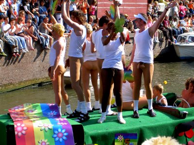Amsterdam Gay Pride 2004, Canal parade -016 photo