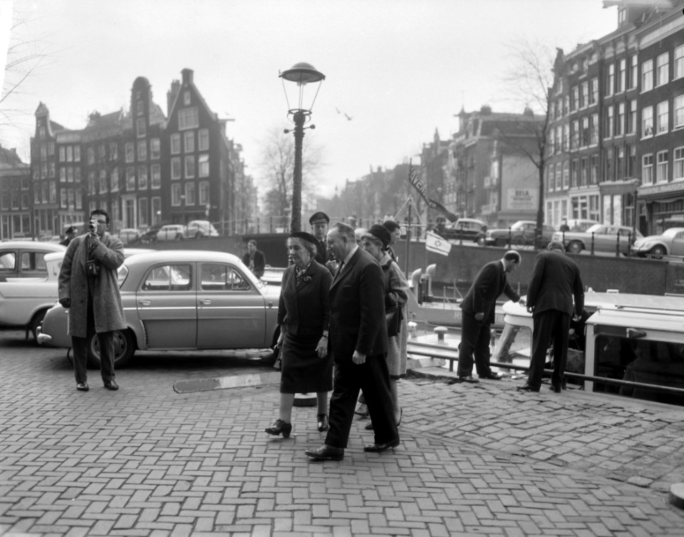 Amsterdam De Minister van Buitenlandse Zaken van Israel, mevrouw Golda Meir, ar, Bestanddeelnr 916-1023