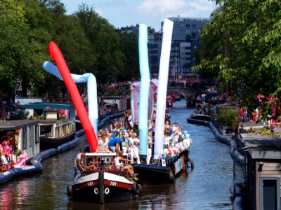 Amsterdam Gay Pride 2013 boat no9 pic1
