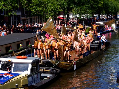 Amsterdam Gay Pride 2013 boat no44 UpstreamA,sterdam pic7