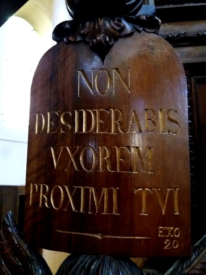 Amplepuis - Église Saint Pothin - Chaire - Dix commandements de Dieu (09)