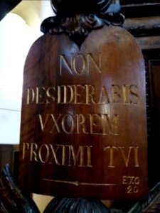 Amplepuis - Église Saint Pothin - Chaire - Dix commandements de Dieu (09)
