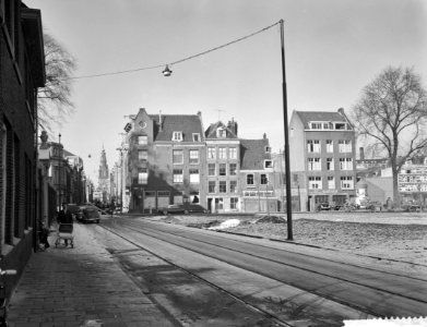 Amsterdam bouwt en sloopt in de binnenstad, Muiderstraat richting Jodenbreestraa, Bestanddeelnr 911-0381
