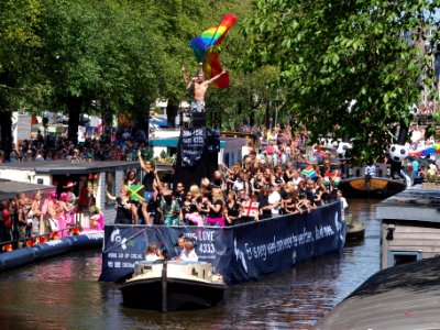 Amsterdam Gay Pride 2013 boat no21 COCNederland pridefonds pic2