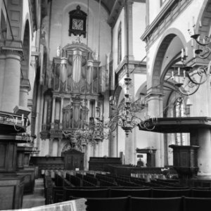 Amsterdam. Interieur van de Westerkerk met het grote orgel en de preekstoel, Bestanddeelnr 918-1328