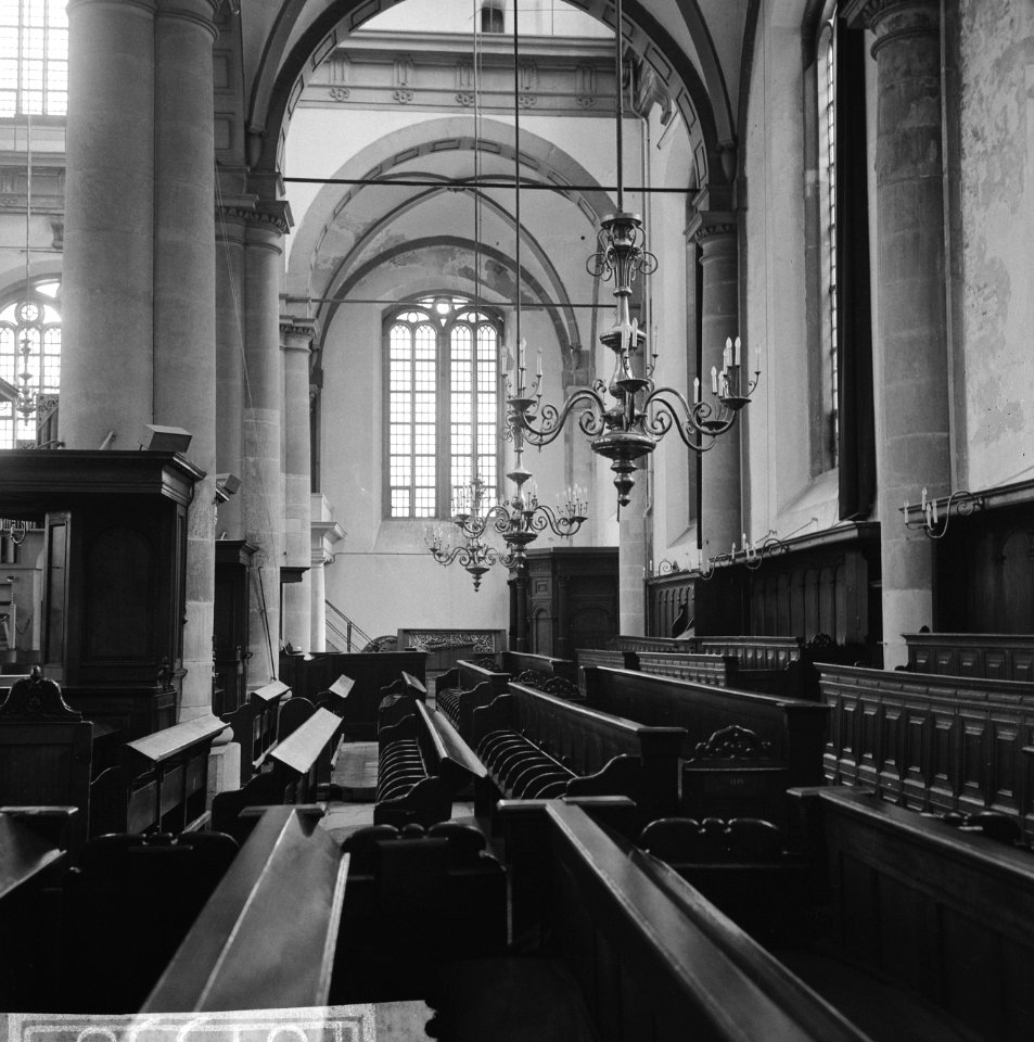 Amsterdam. Interieur zijbeuk tegenover de preekstoel van de Westerkerk, Bestanddeelnr 918-1338
