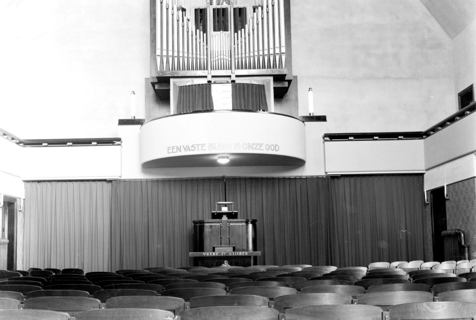 Amsterdam, Lutherkapel aan de Gerrit van der Veenstraat. Interieur met zicht op , Bestanddeelnr 252-0318