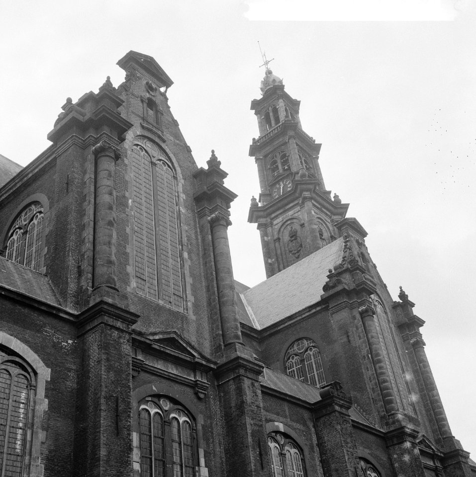 Amsterdam, Westerkerk. Exterieur vanuit het noordoosten met Westertoren, Bestanddeelnr 918-1322