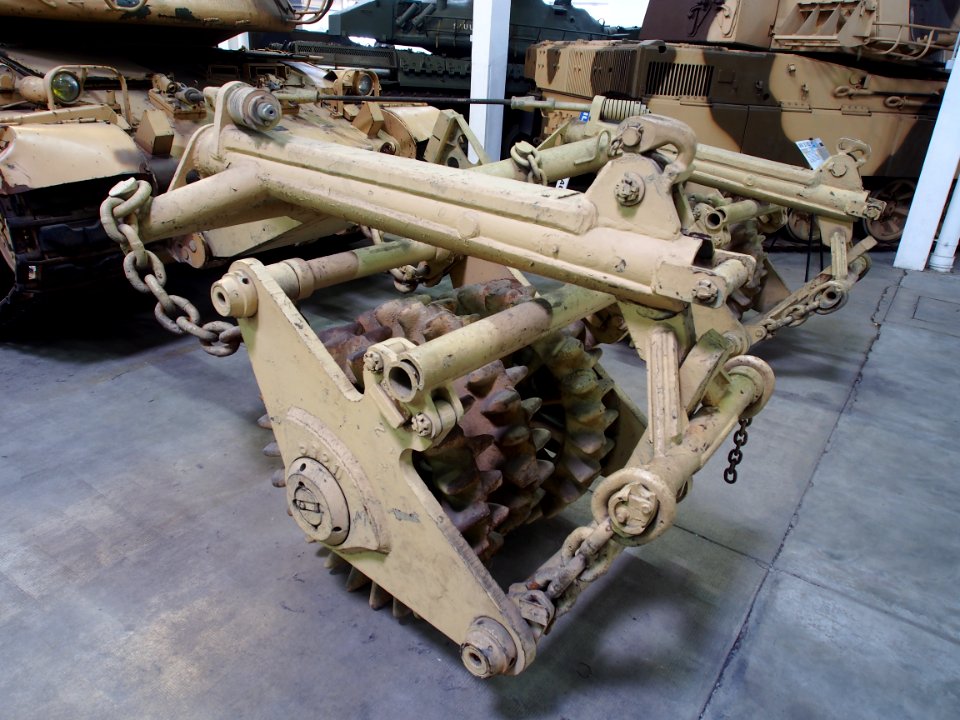 AMX 30B Démineur in the Musée des Blindés, France, pic-2