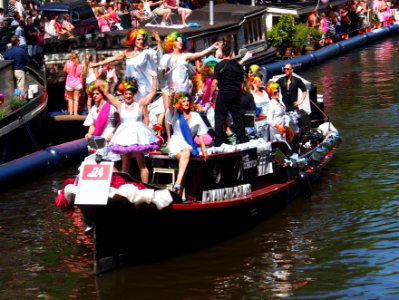 Amsterdam Gay Pride 2013 boat no24 Diamond Divas pic4