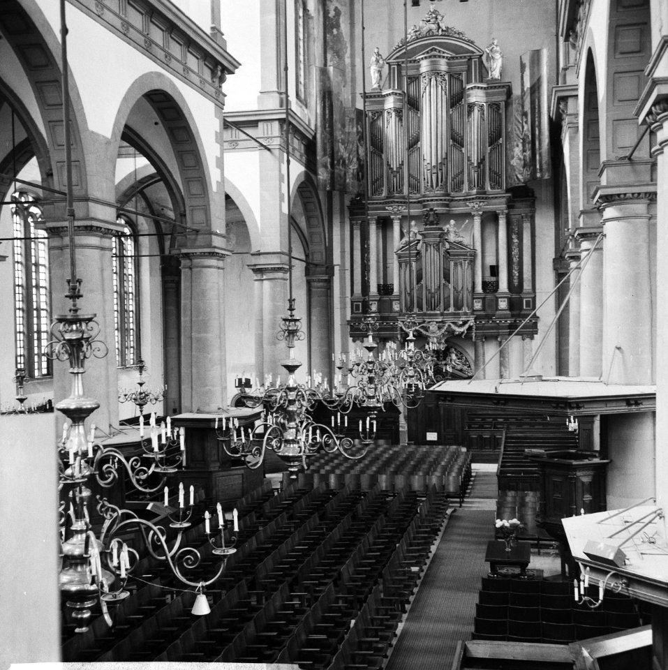 Amsterdam. Interieur van de Westerkerk met het grote orgel en de preekstoel, Bestanddeelnr 918-1326