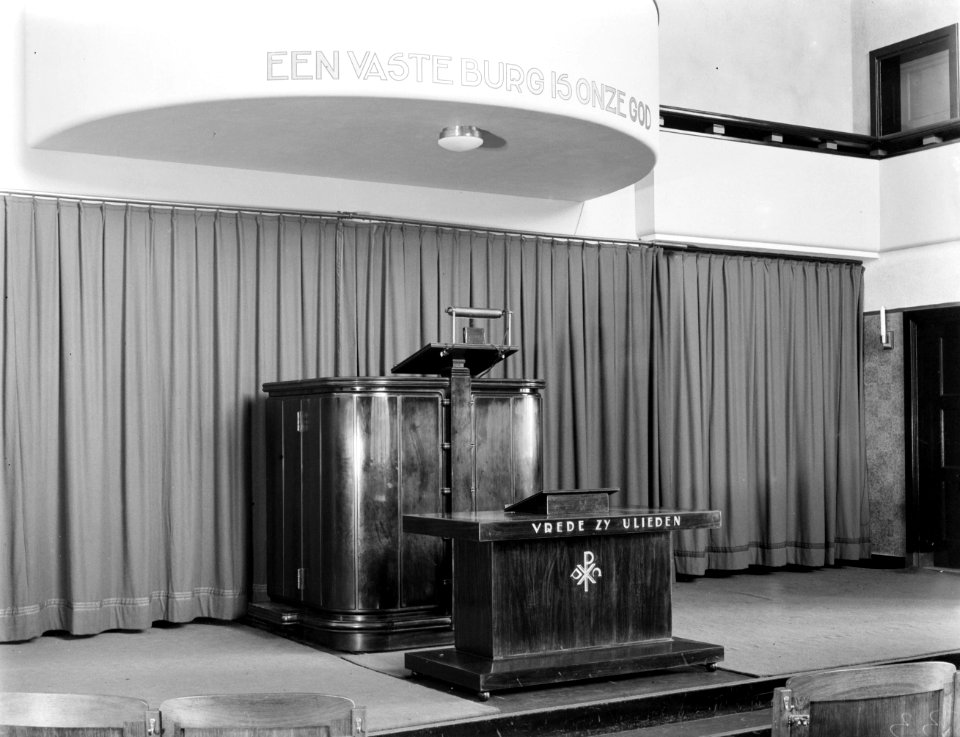 Amsterdam, Lutherkapel aan de Gerrit van der Veenstraat. Interieur met zicht op , Bestanddeelnr 252-0313