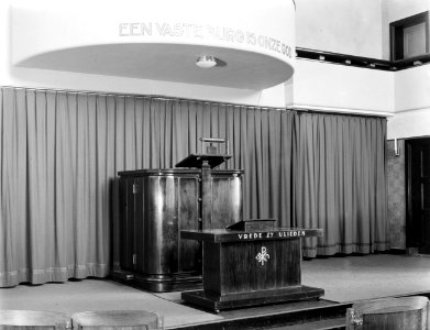 Amsterdam, Lutherkapel aan de Gerrit van der Veenstraat. Interieur met zicht op , Bestanddeelnr 252-0313