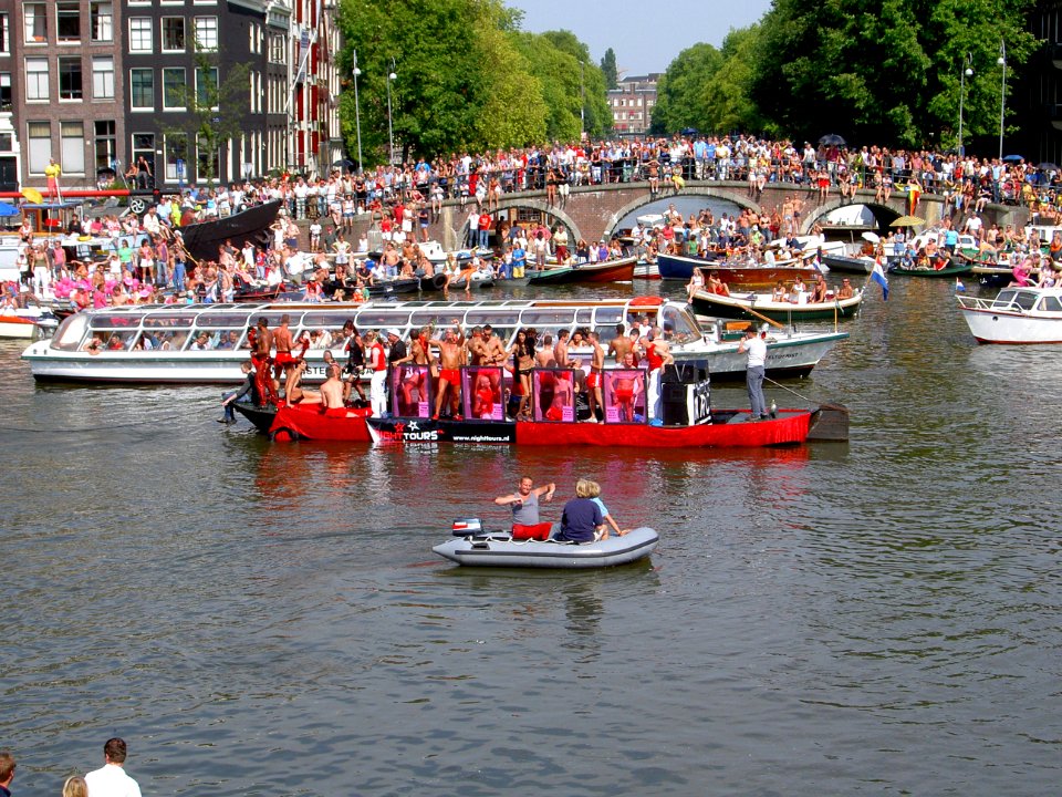 Amsterdam Gay Pride 2004, Canal paarade -003