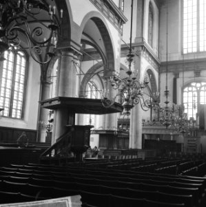 Amsterdam. Interieur van de Westerkerk met preekstoel, Bestanddeelnr 918-1334