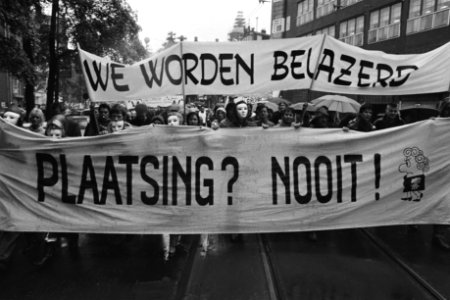 Amsterdam, demonstratie tegen plaatsingsbesluit kabinet, Bestanddeelnr 932-9897
