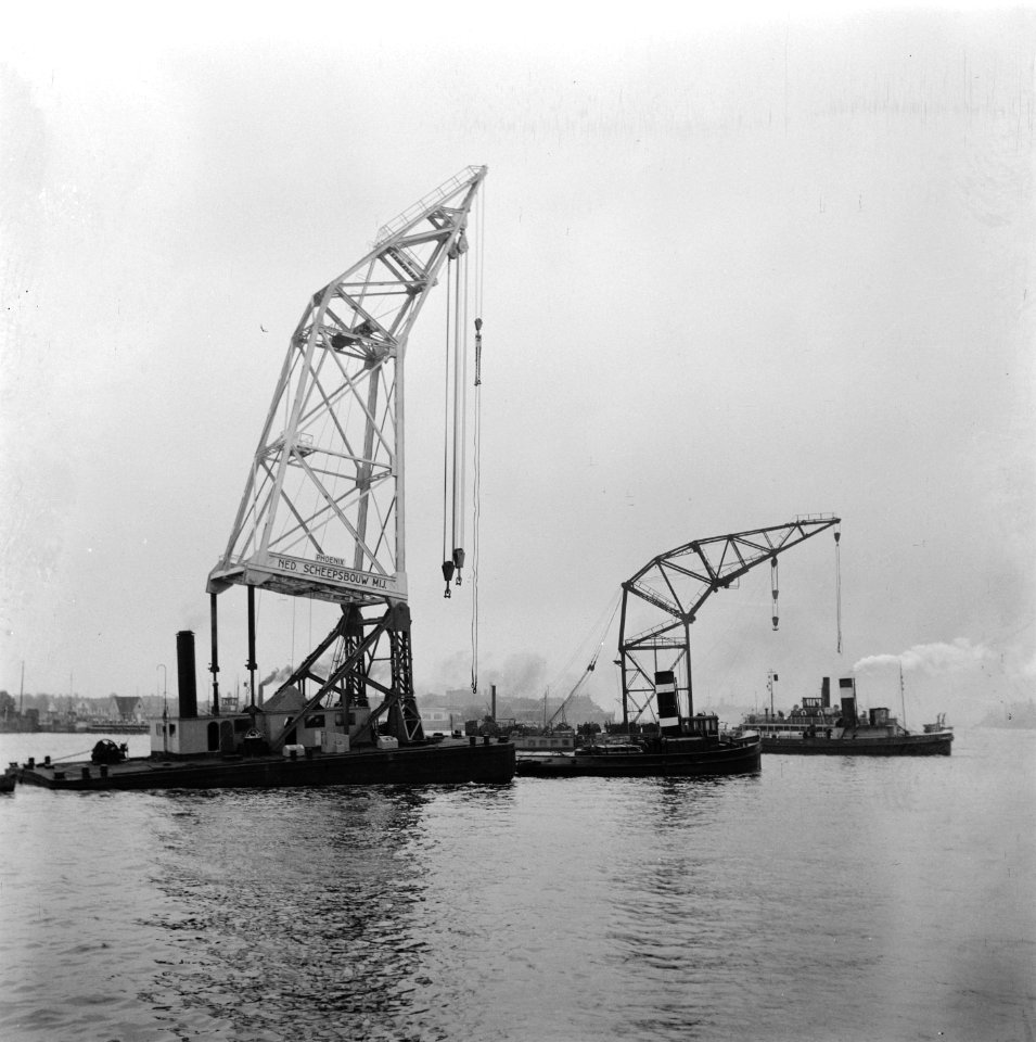 Amsterdam, fotos betreffende de herstellingswerken in de haven, Bestanddeelnr 900-9119