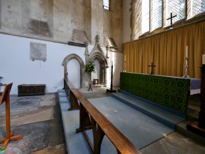 AmesburyPriorychurchSakrametnsniescheUndAltarH1a