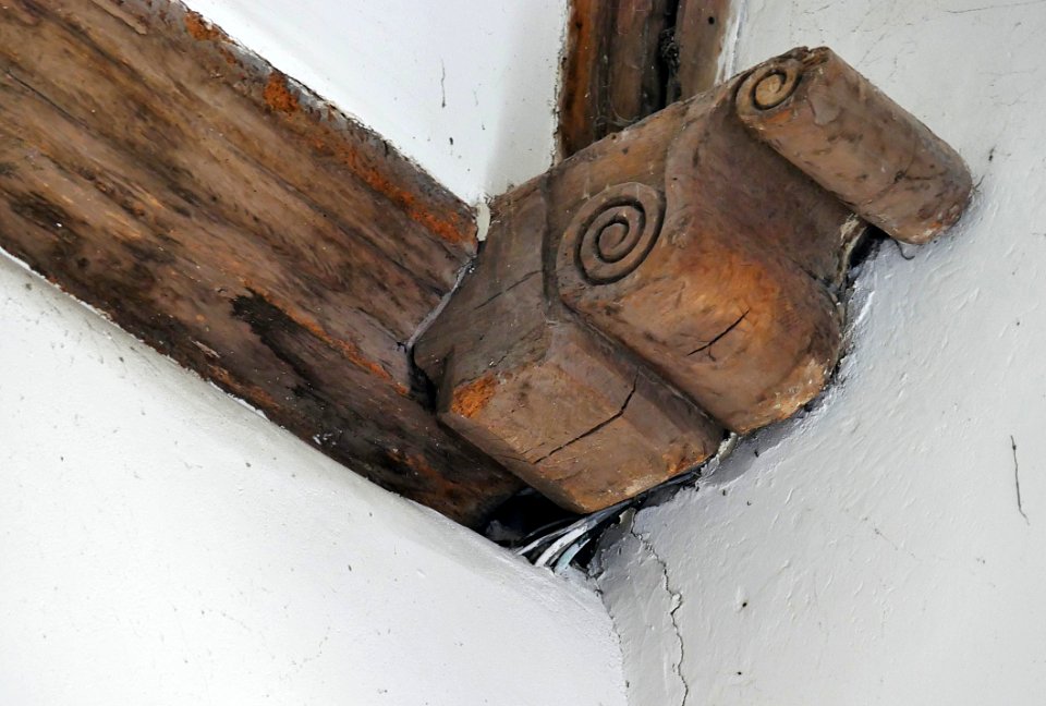 AmesburyPriorychurchCeilingSaintsH14b