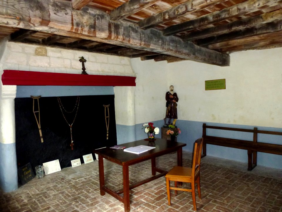 Amettes (Pas-de-Calais, Fr) maison natale Saint Benoît Fabre,salle-cuisine
