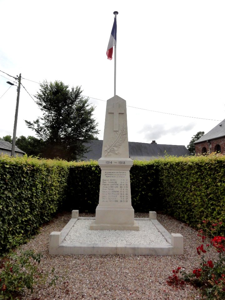 Amfreville-les-Champs (Seine-Mar.) monument aux morts