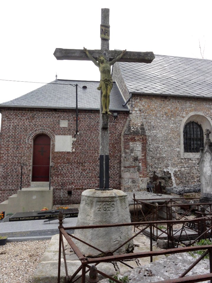 Amfreville-les-Champs (Seine-Mar.)croix du cimetière