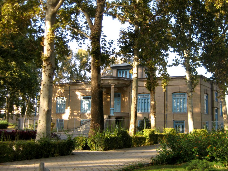 Amin al-Islami Park - Trees and Flowers - Nishapur 074