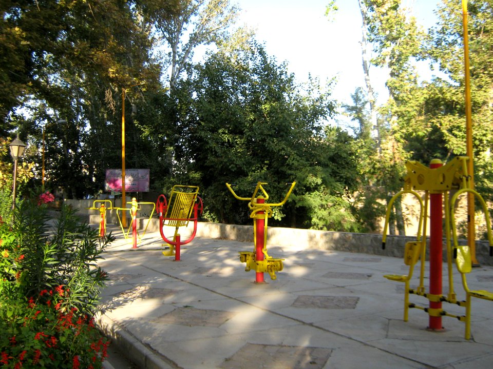 Amin al-Islami Park - Trees and Flowers - Nishapur 096