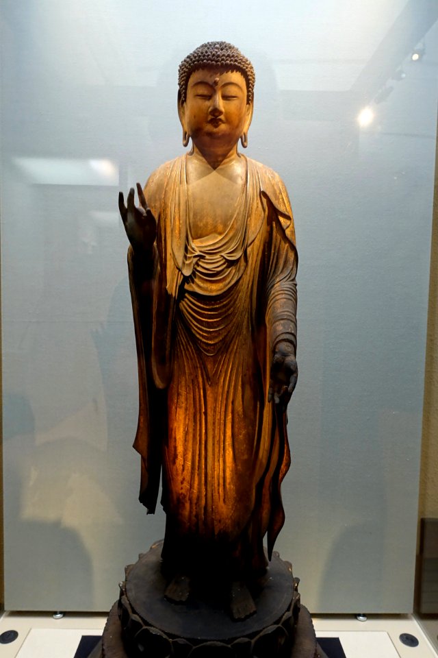 Amida Nyorai (Amitabha), Japan, Kamakura period, 1200s AD, wood with polychromy, gold pigment, cut gold leaf, inlaid crystal eyes - Tokyo National Museum - Tokyo, Japan - DSC08847