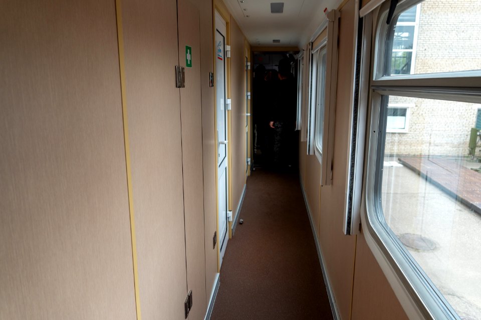 AM140-01 interior - corridor