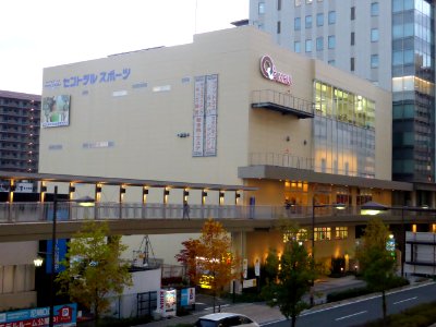 AMAGASAKI Q'S MALL (1)