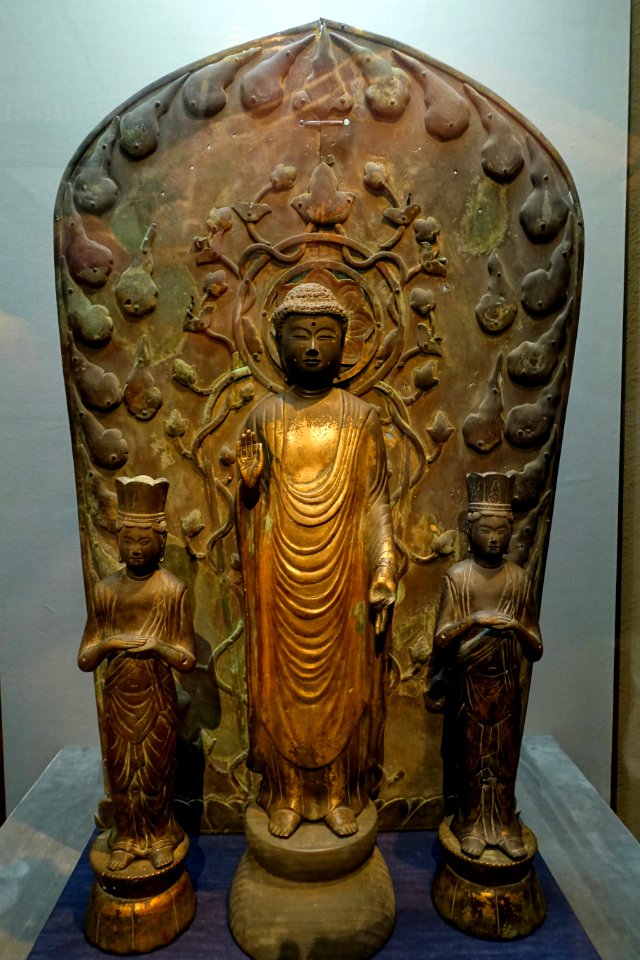 Amida Nyorai (Amitabha) and two attendants, Zenkoji style, Japan, Kamakura period, 1200s AD, gilt bronze - Tokyo National Museum - Tokyo, Japan - DSC08841