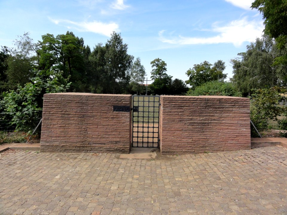 Amel-sur-l'Étang (Meuse) cimetière militaire allemand (01)