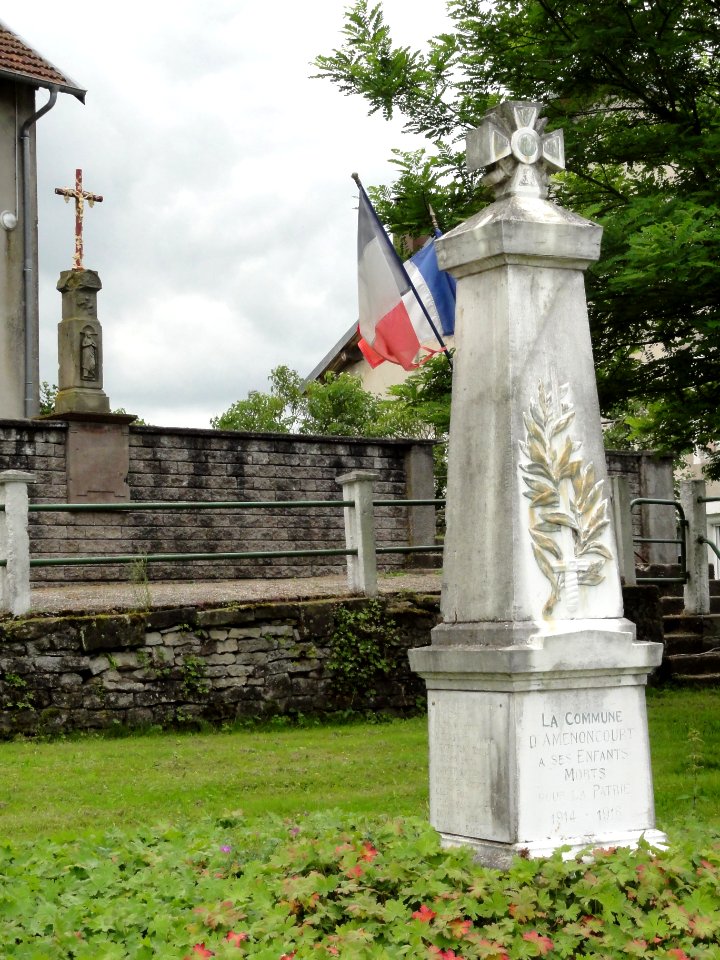 Amenoncourt (M-et-M) monument aux morts