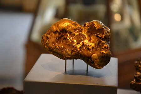 Gemstone gemstones the golden color