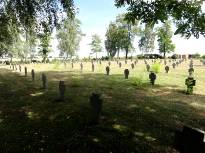 Amel-sur-l'Étang (Meuse) cimetière militaire allemand (07)