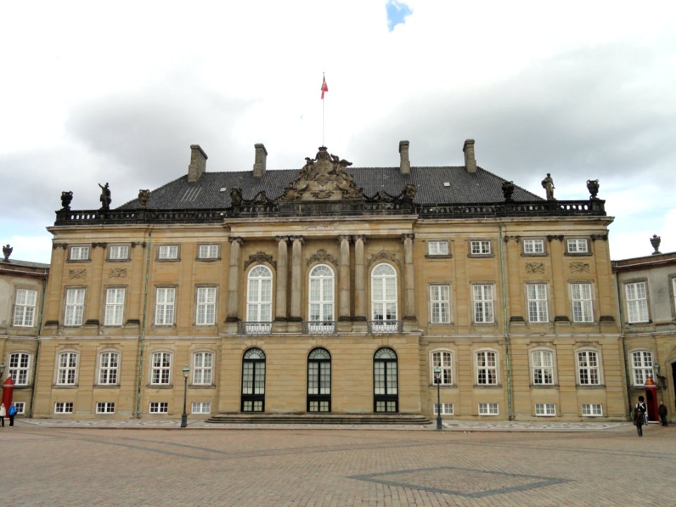 Amalienborg Palace - DSC07132