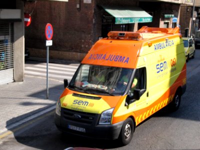 Ambulancia SEM emergencies mediques car Y98 pic3