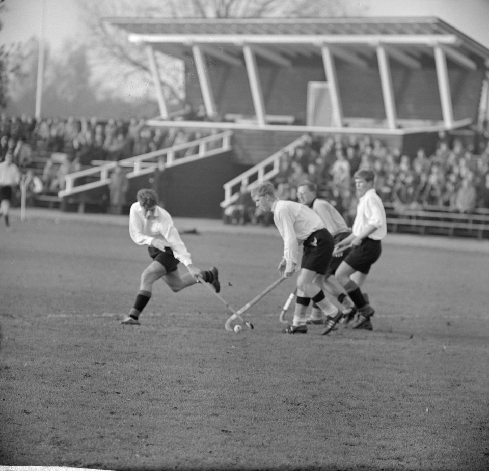Amsterdam tegen HBC, speelmoment, Bestanddeelnr 914-5192