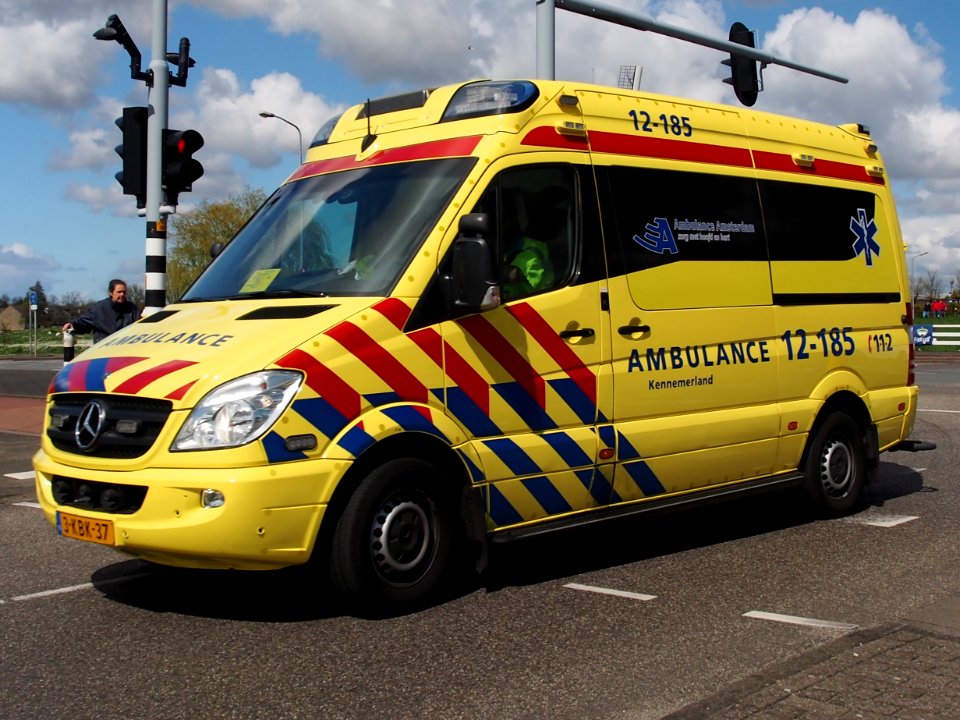 Ambulance Kennemerland unit 12-185 pic2