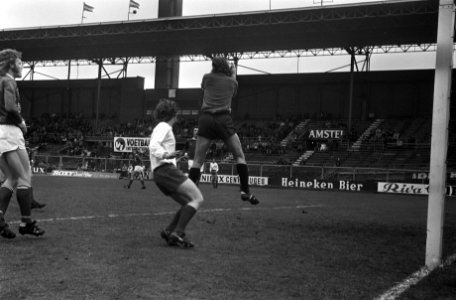 Amsterdam tegen Go Ahead Eagles 0-1, spelmoment, Bestanddeelnr 926-3481