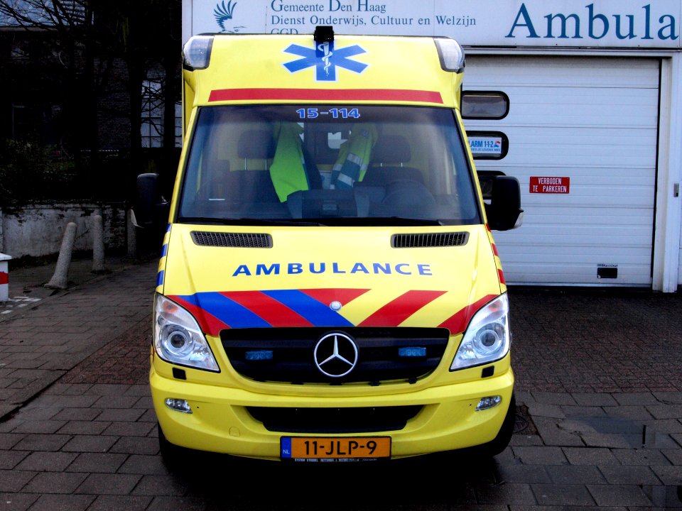 Ambulance Haaglanden unit 15-114, Mercedes at Delft, The Netherlands pic3