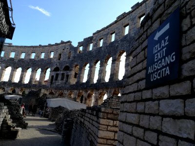 Amphitheatre (Pula), interior 105